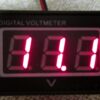 Vodotesný voltmeter červený (3.5-30V) - Image 5