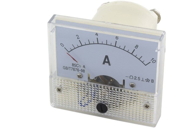 Analógový panelový ampérmeter 85C1-A 10 A DC s bočníkom